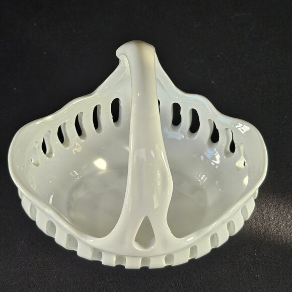 J Godinger Antique Reflections, White Porcelain Reticulated Handled Basket - Picture 3 of 12